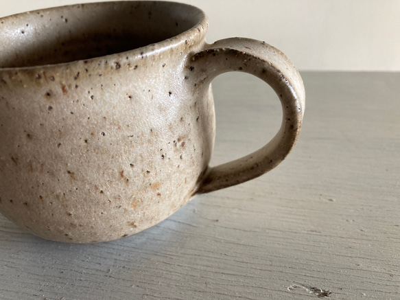 マグ（ベージュマット・陶器） 2枚目の画像
