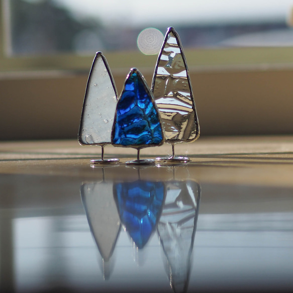 ホワイトクリスマス　クリスマスツリー　ステンドグラス 5枚目の画像