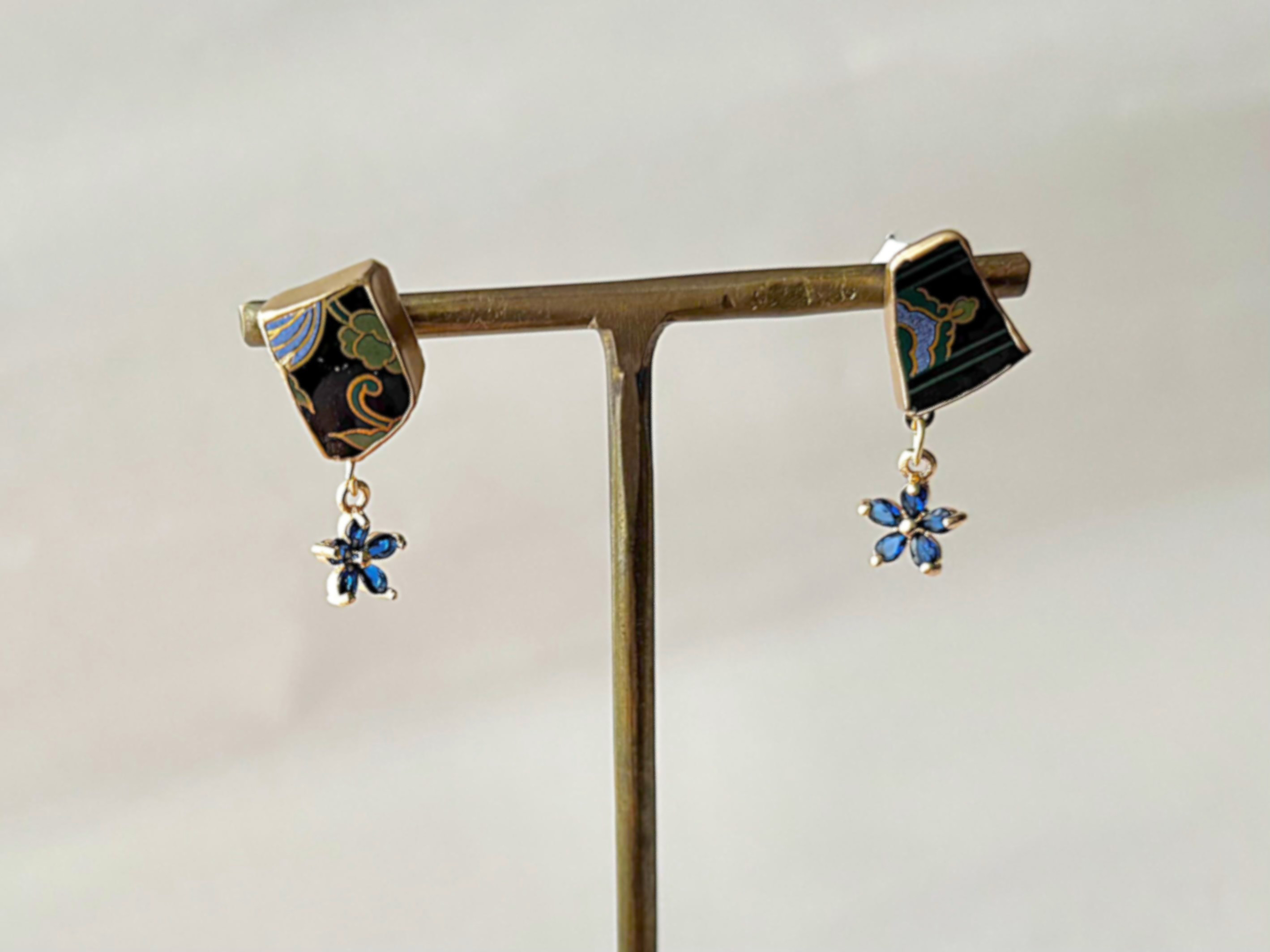 有田焼 　金継ぎ　サージカルステンレスピアス　黒　和柄　揺れる　伝統工芸　＃392