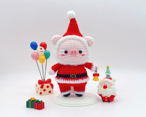 メリクリスマス サンタ仮装ブタちゃん あみぐるみ ハンドメイド