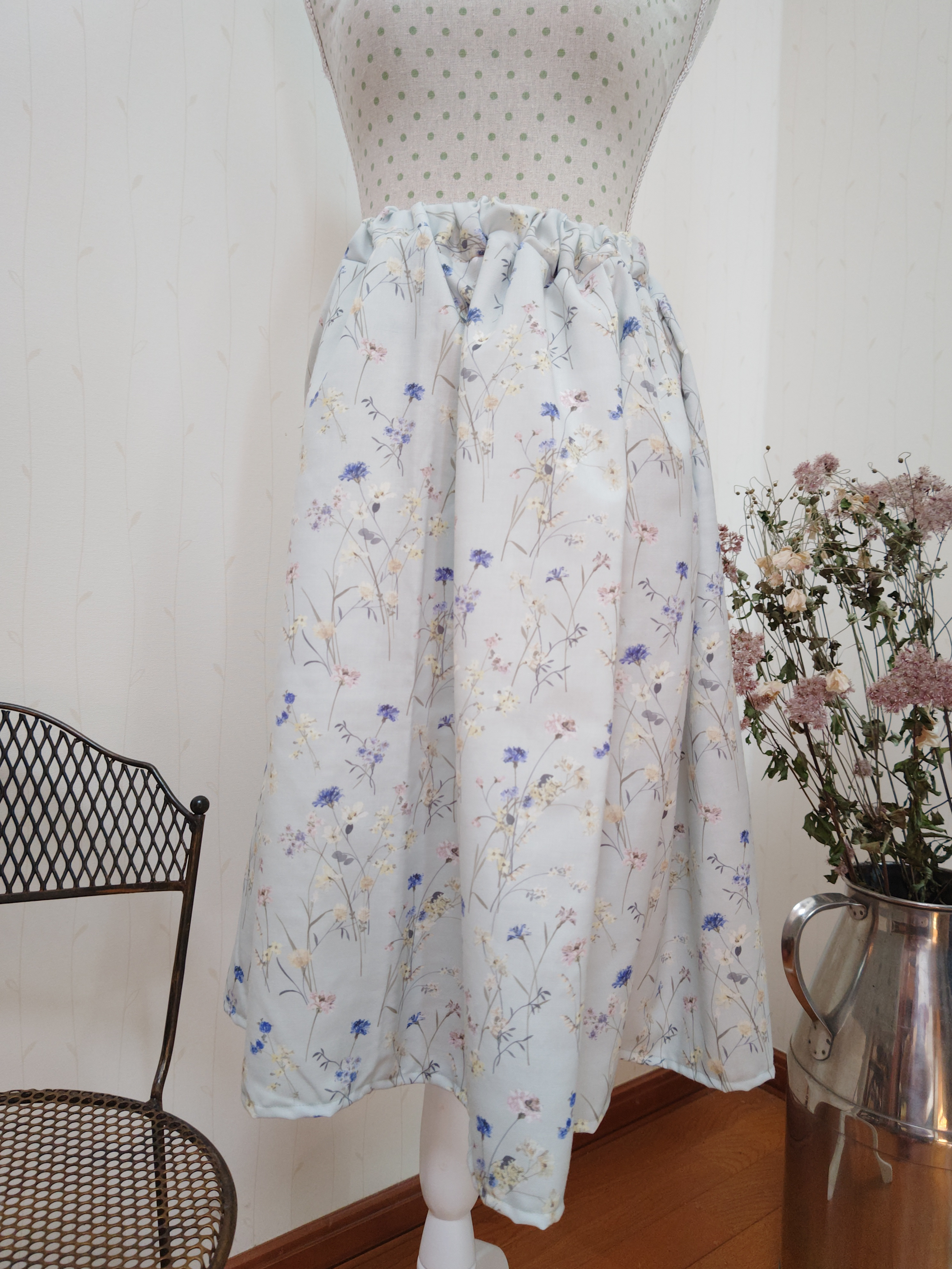 水色　お花畑スカート