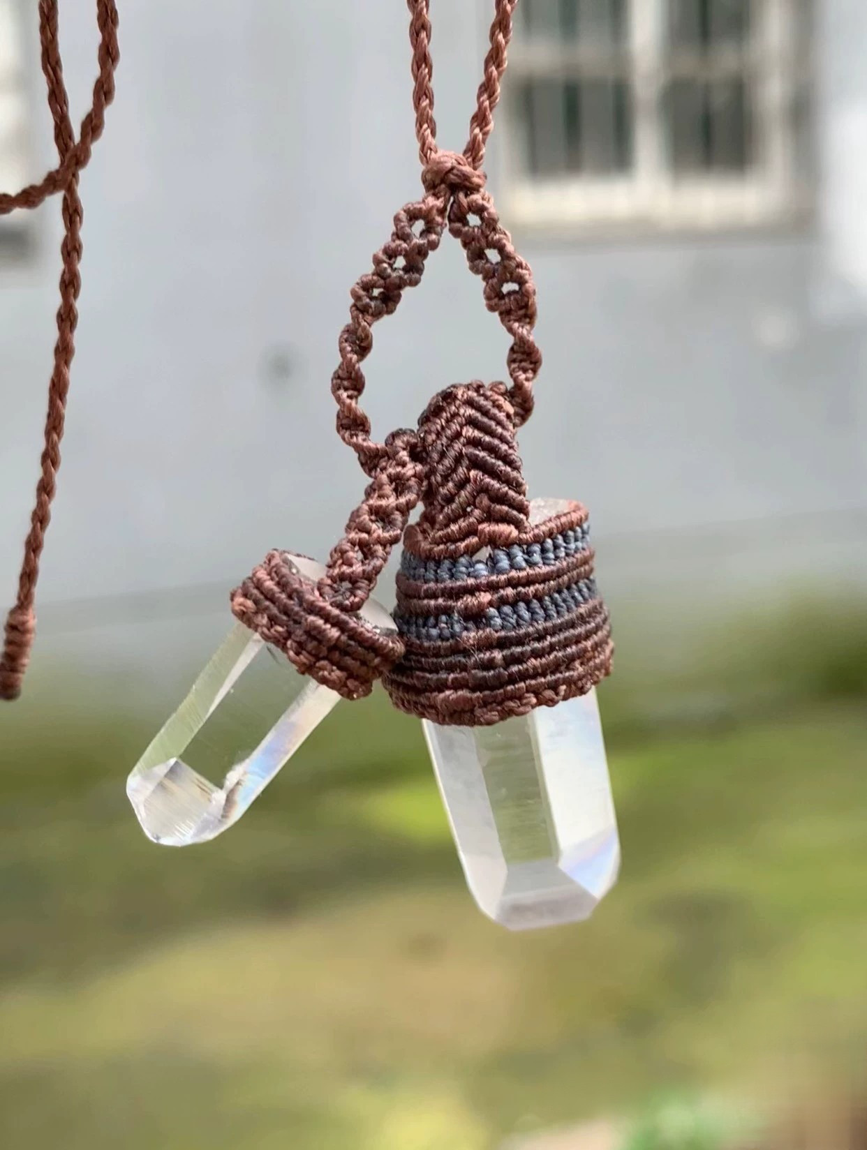 天然白水晶ダブルペンダント 手作りマクラメ編み ツートーンアクセント