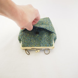 深みグリーンのがまぐちおさんぽポーチ｜スマホポシェット｜斜め掛け｜外ポケット付き｜ミニマルサイズ 6枚目の画像