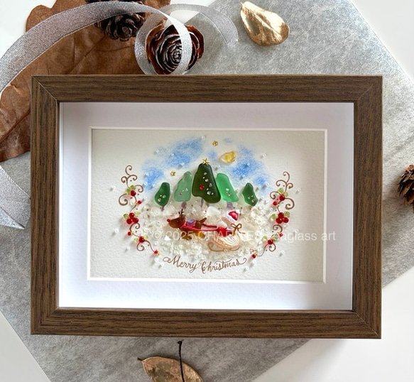 サンタとトナカイ　シーグラスアート／天然石／フレーム／クリスマス／サンタ サンタとトナカイ シーグラスアート／天然石／フレーム／クリスマス