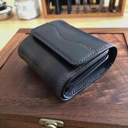 完成品 Horweenシェルコードバン カードケース ウルトラバイオレット