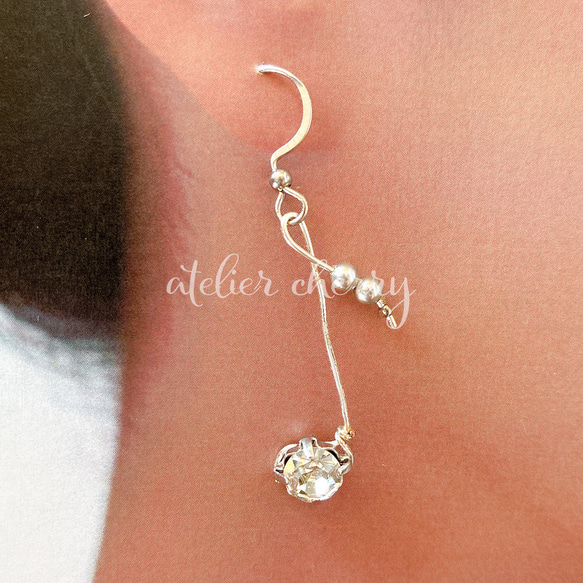 音符が揺れるライブアクセ｜ト音記号＆♪ワイヤーピアス／イヤリング 4枚目の画像