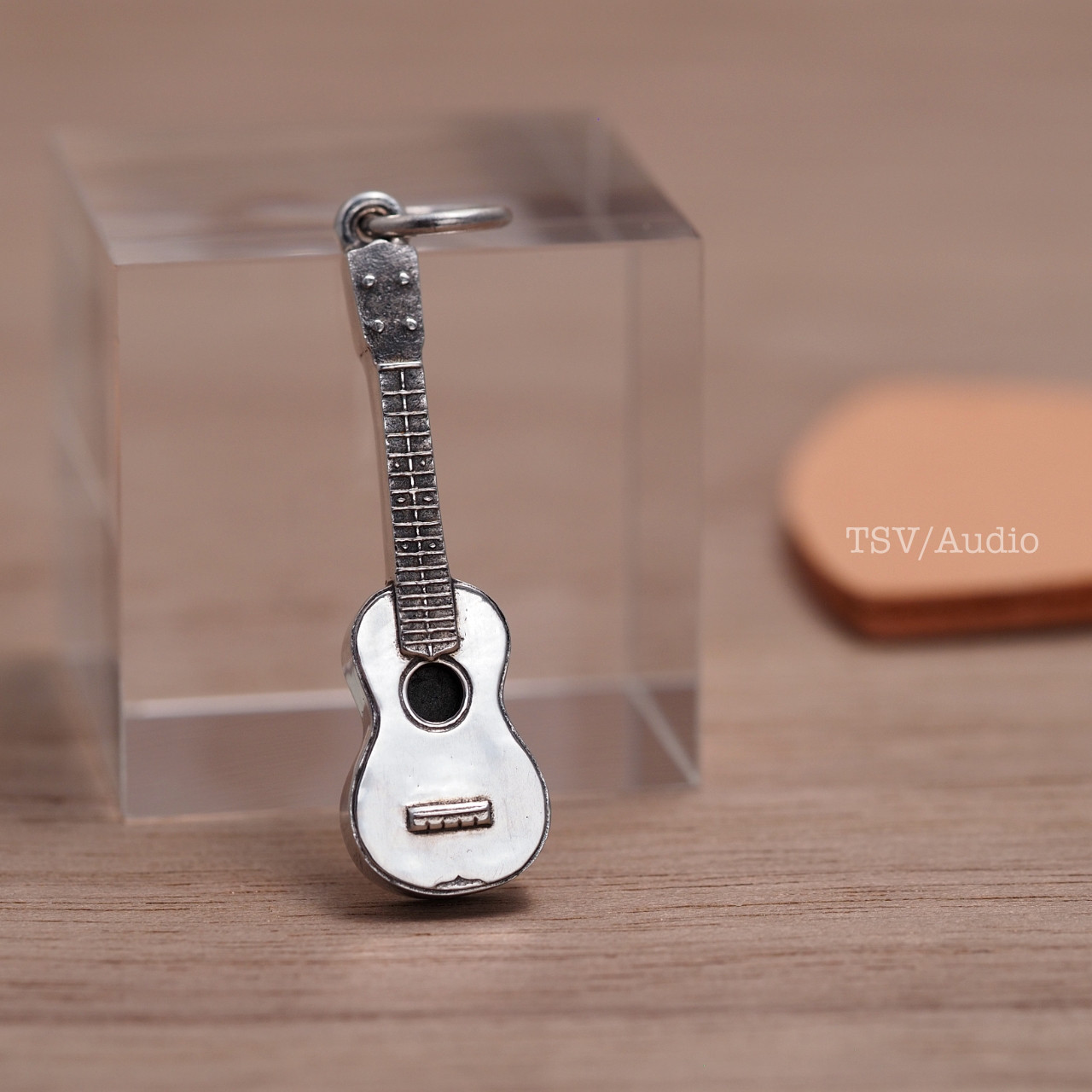 楽器アクセサリー ウクレレペンダント「3M」