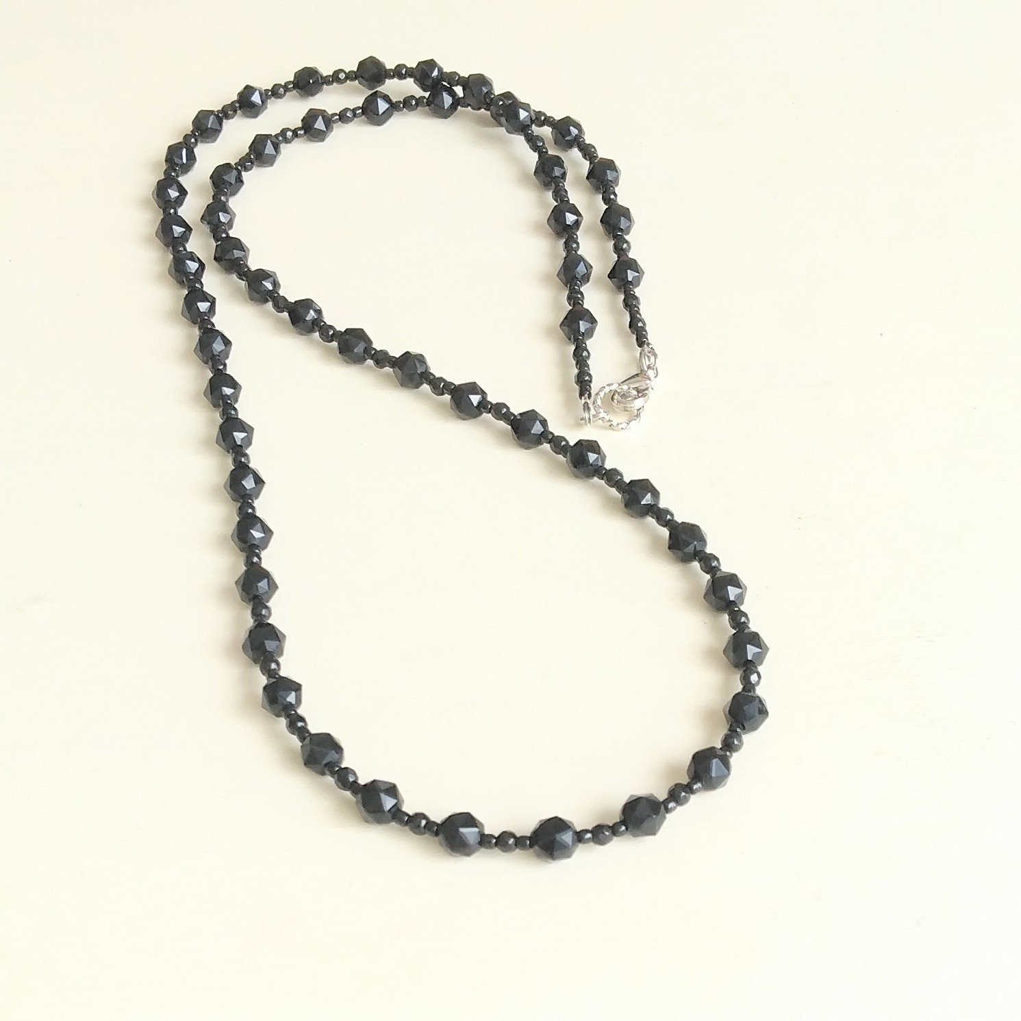 オニキスロングネックレス