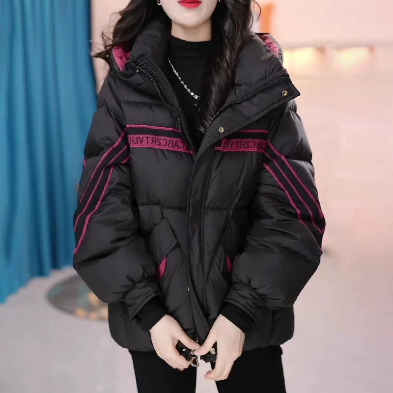 2025年ストレートホワイトカモフラ牛角ボタン ダウンジャケット女性中長期大毛襟厚手冬ファッションコート 高級感 旅行