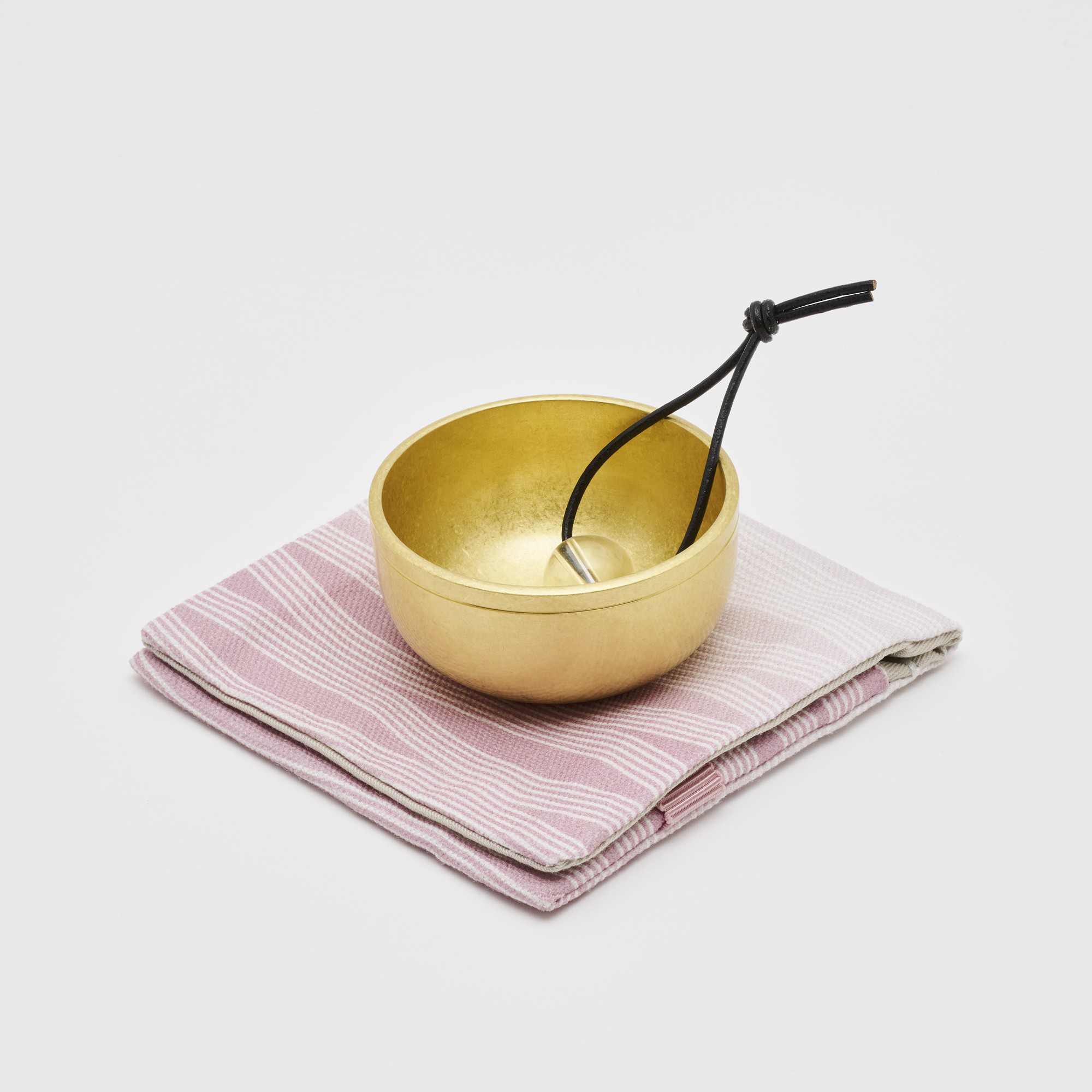 おともりん優　光彩　ピンク