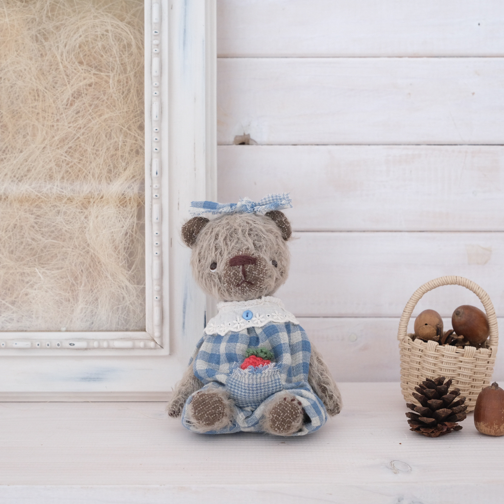 ブルーチェックのつなぎのくまさん　テディベア　ぬいぐるみ　くまのぬいぐるみ　teddy bear