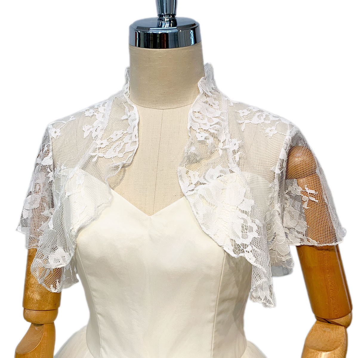 レースボレロ 半袖 ボレロ オフホワイト 前開き ウエディング ブライダル 花嫁 ★3サイズ展開