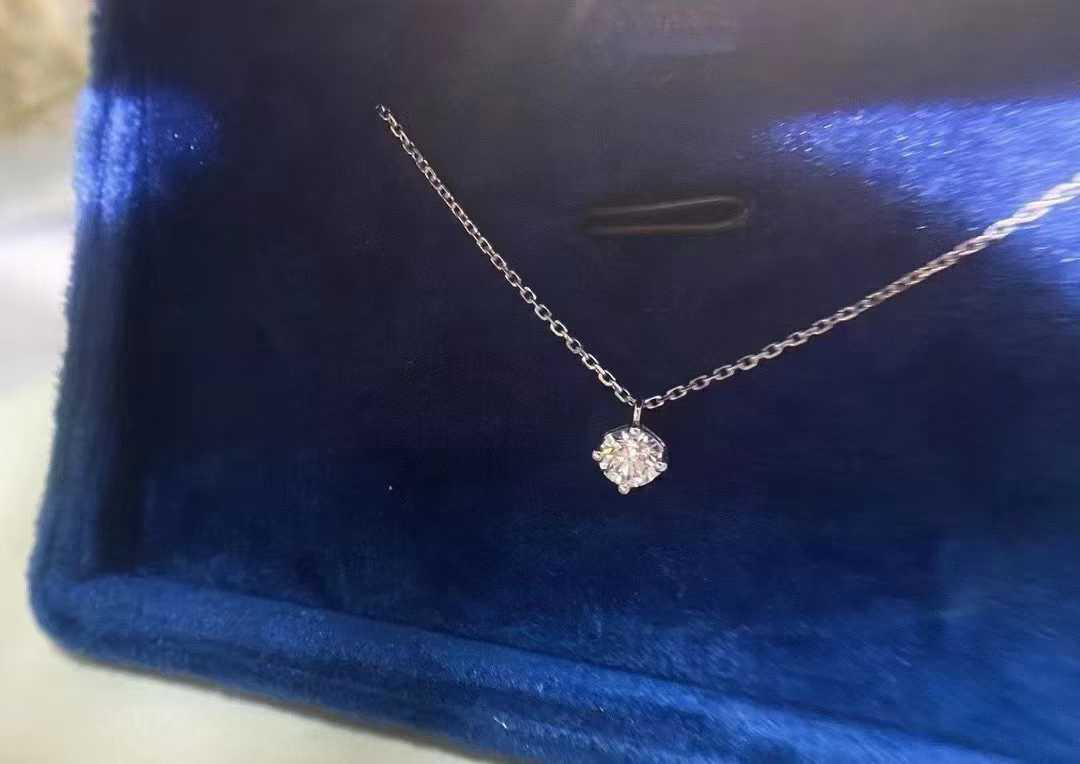 天然ダイヤモンドネックレス0.1ct　k18  2401