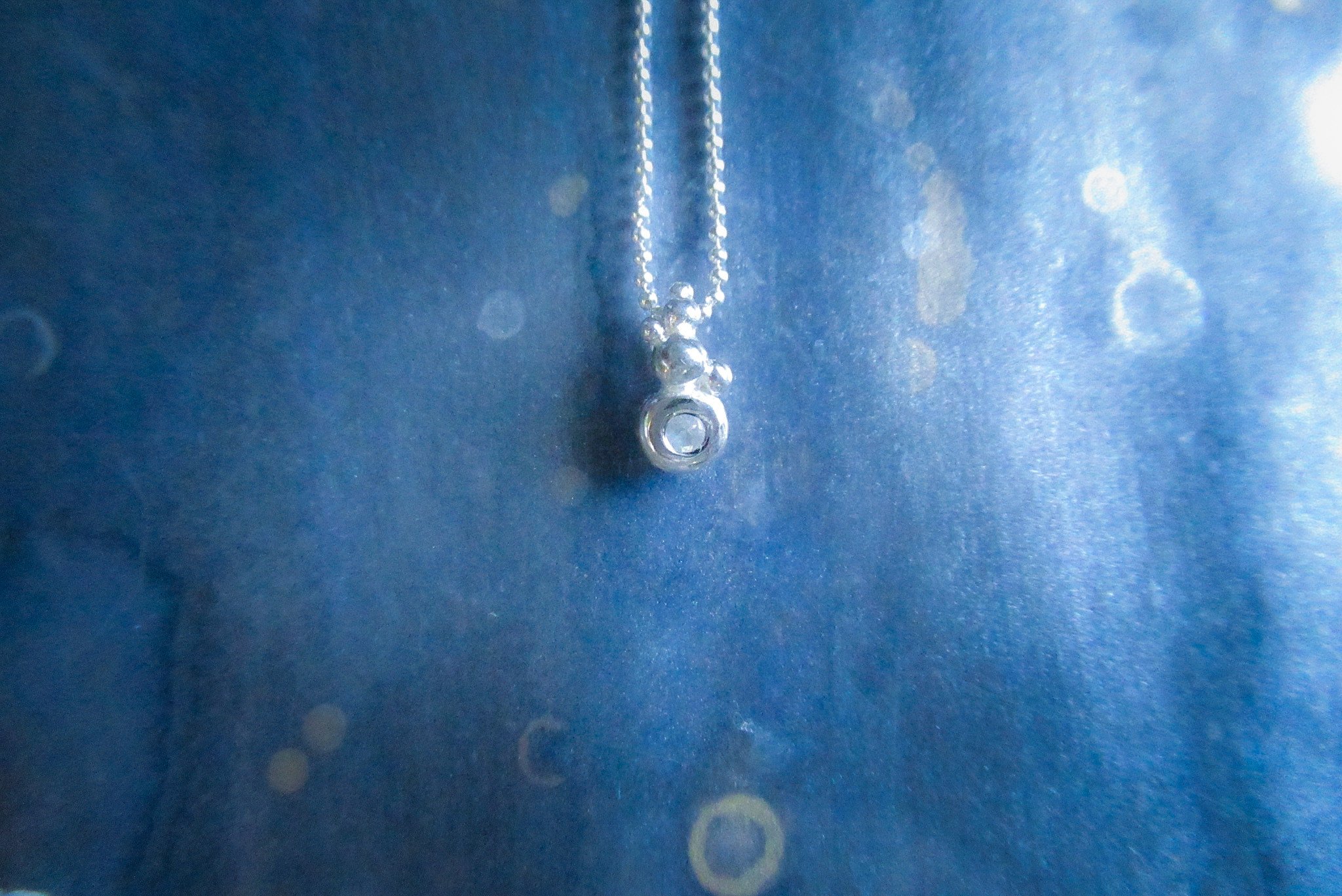 銀の滴ふるふる星の種プチネックレス/SV925/ロイヤルブルームーンストーン