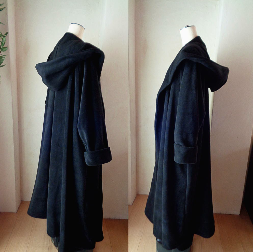 ラス１ 魔法使い♥超軽量 ビッグフード ローブコート♥漆黒♥アンチピリング加工 ふんわり上質フリース
