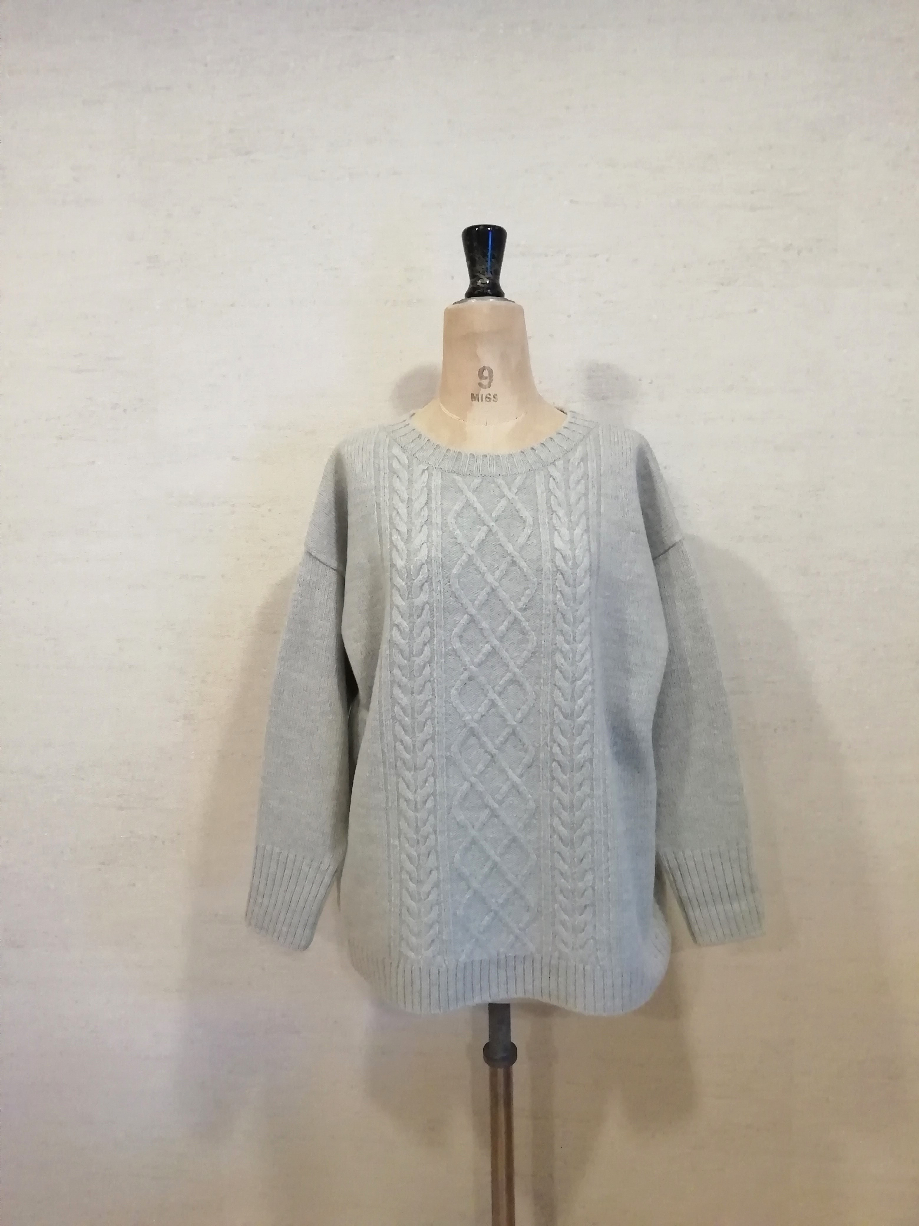 【2025♡新作】超極上♡しっかりあたたか♡毛100％ケーブルプルオーバー　ペールグレー 7,957円