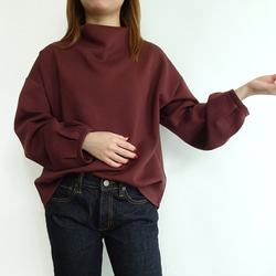 冬の新色／ダブルエアーモックネックプルオーバー〈ニュアンスボルドー〉 5枚目の画像