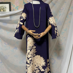 着物リメイク 吉祥紋様 刺繍 四季の花尽し 黒留袖ドレス Aライン