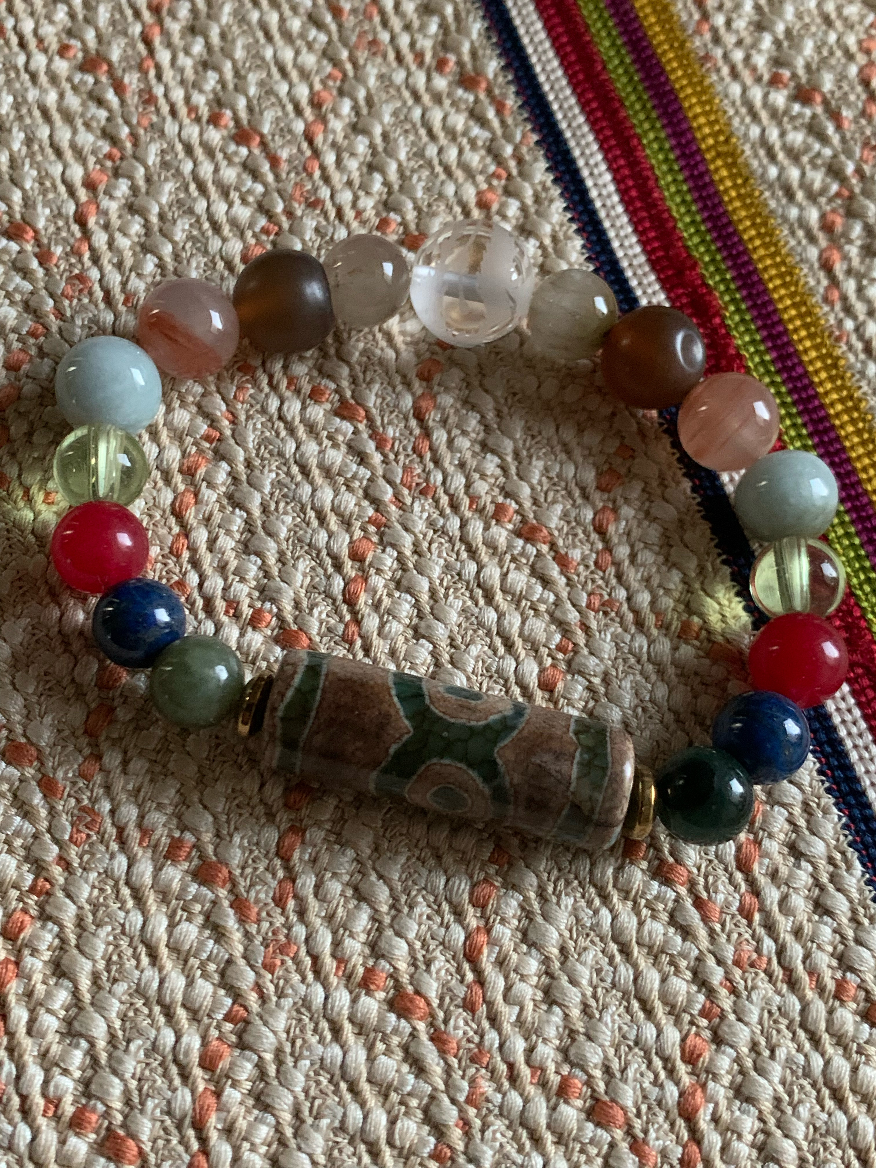 管珠緑三眼天珠と多宝石のバランス配石ブレスレット