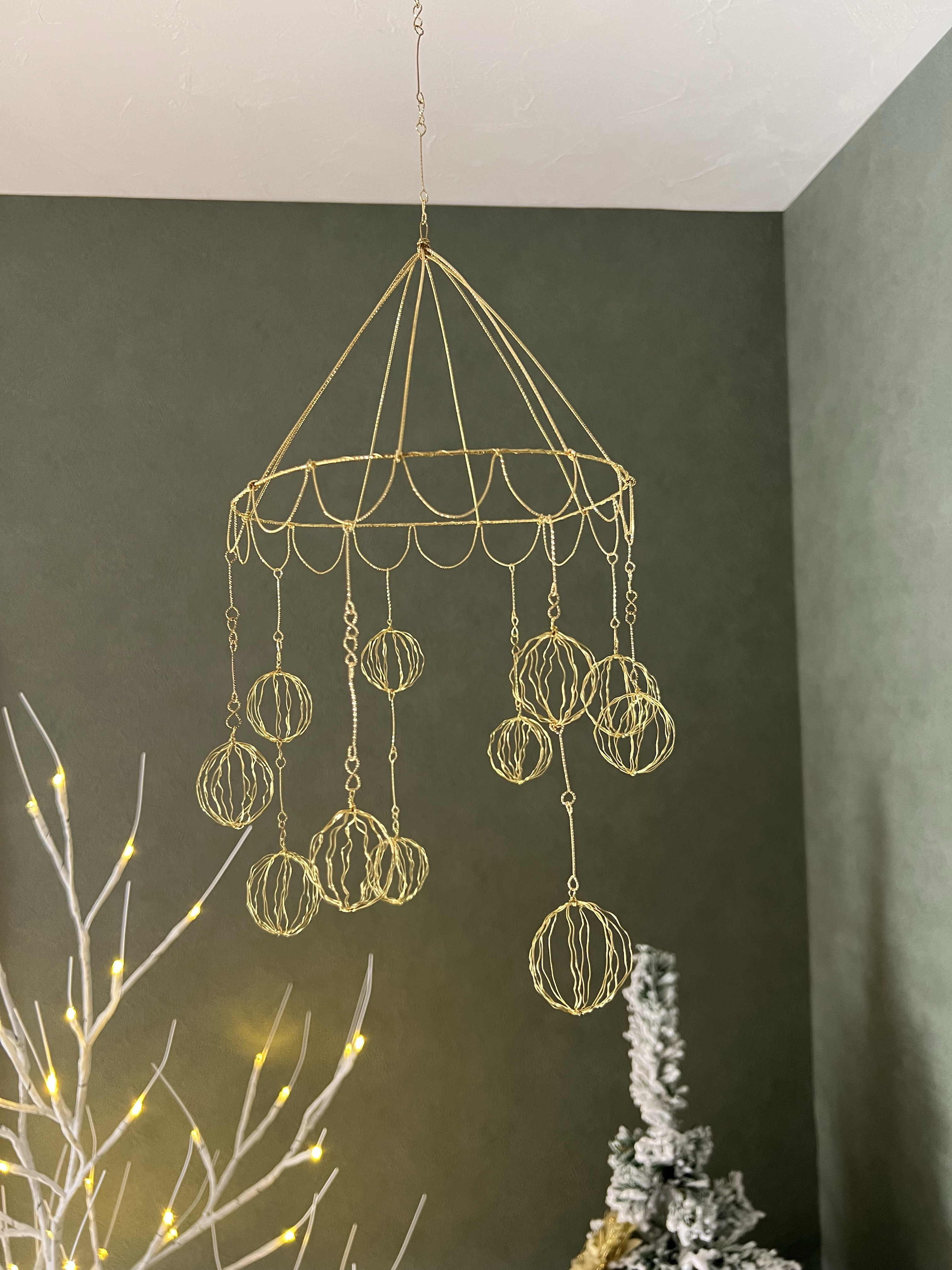 真鍮のゆらゆらモビール　ワイヤーアート　ワイヤークラフト