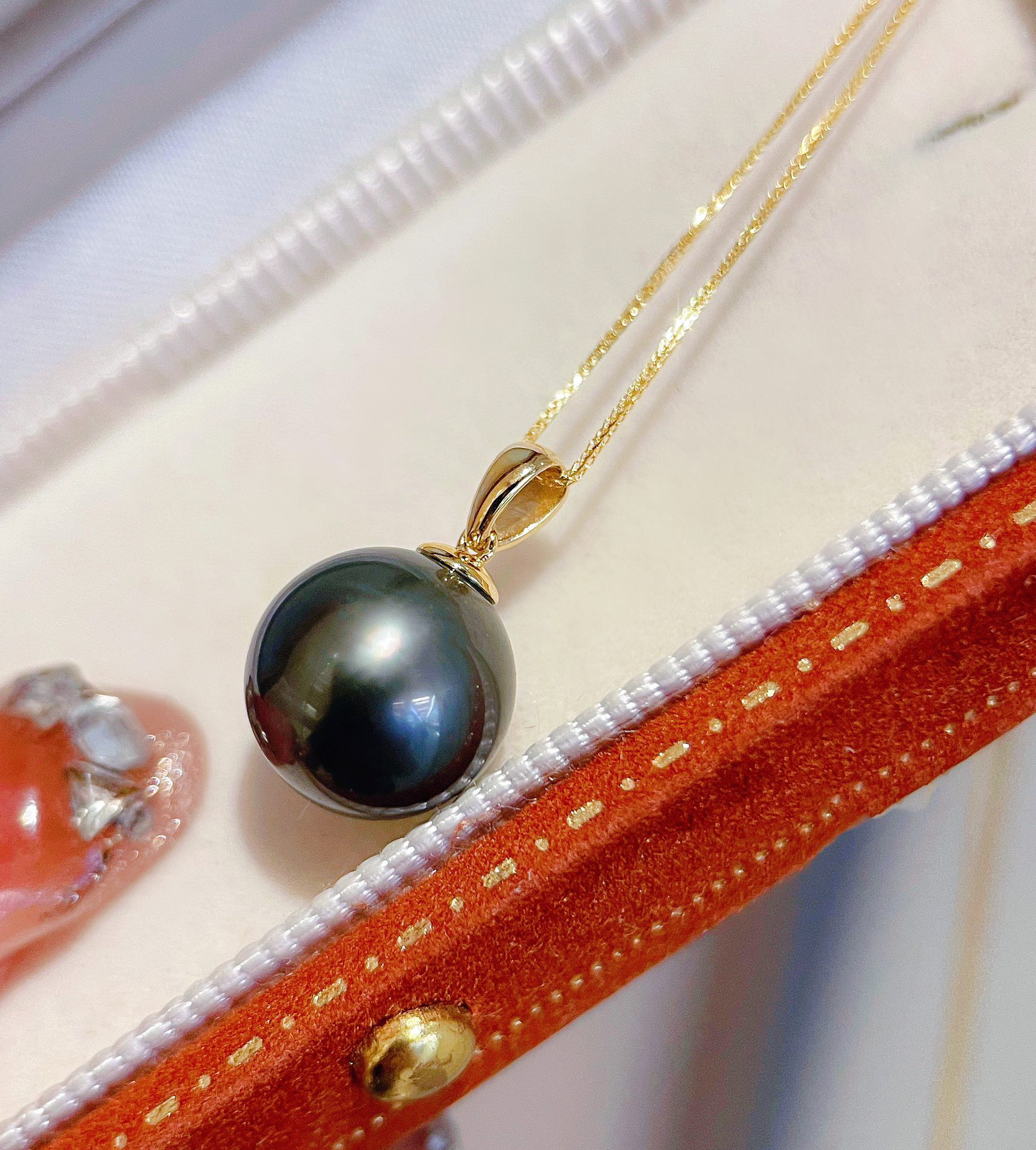 【高級】黒蝶真珠　ペンダントトップk18