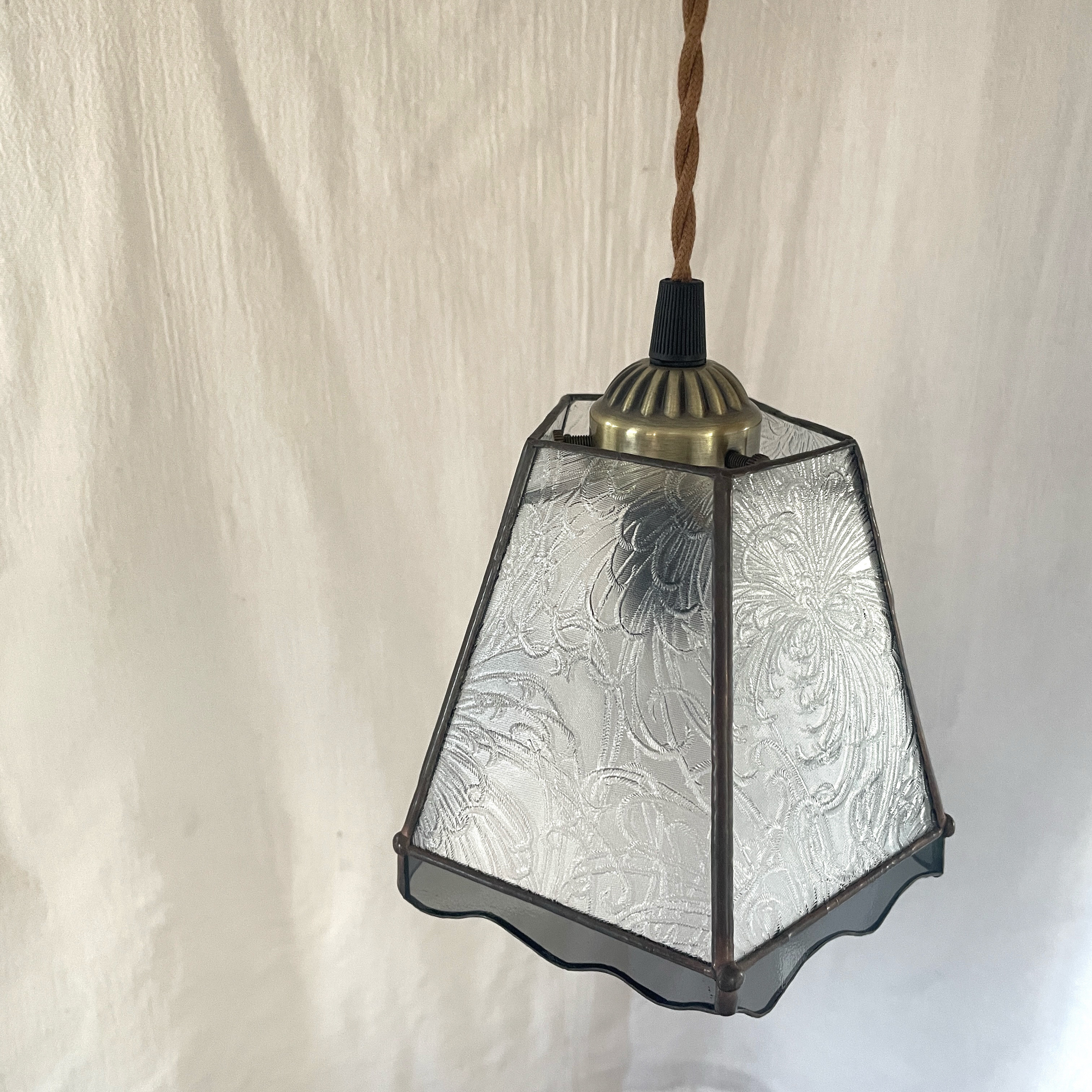 昭和型板ガラス ꒰ 菊 ꒱ ✖︎ グレー ランプ