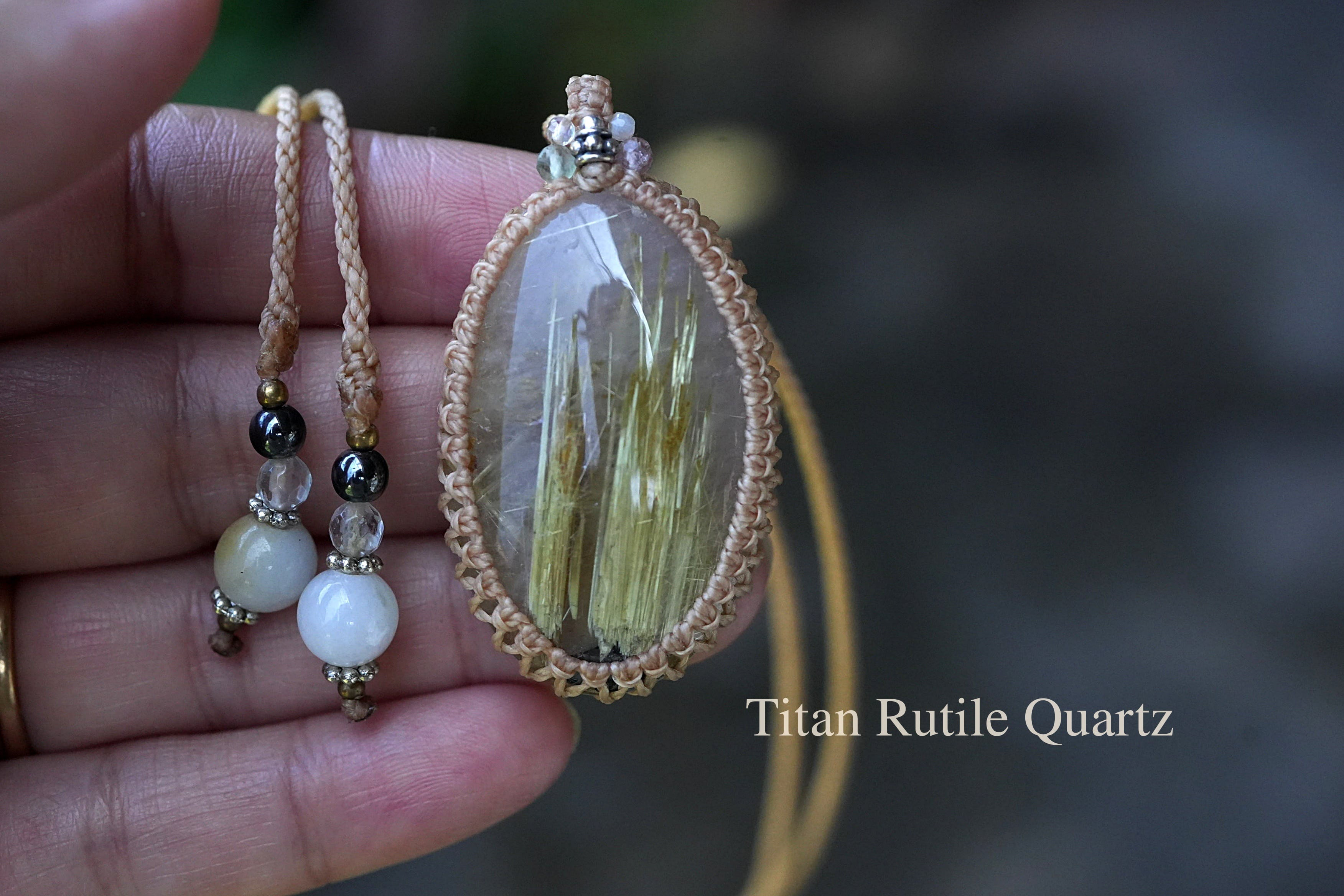 ばっちり黄金★タイタンルチルクォーツ マクラメネックレス2193