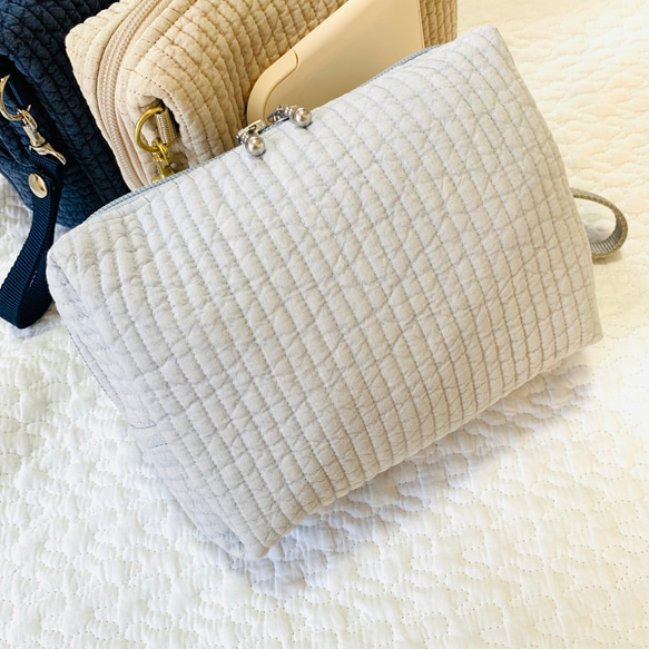 nubi 選べる　おむつも入る両開きお尻拭きポーチH13.5W19D6  ヌビ　おむつポーチ　ヌビウェットティッシュ 2枚目の画像