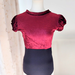 白に黒の花レースが映えるタートルネック娘役風レオタード S～Mサイズ