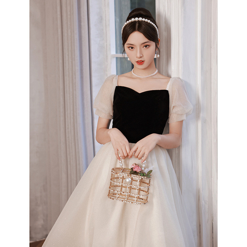 綺麗 黒 ベロア パフスリーブ パーティードレス ショート丈 韓国風 花嫁 演奏会 誕生日 成人式 前撮り HL877