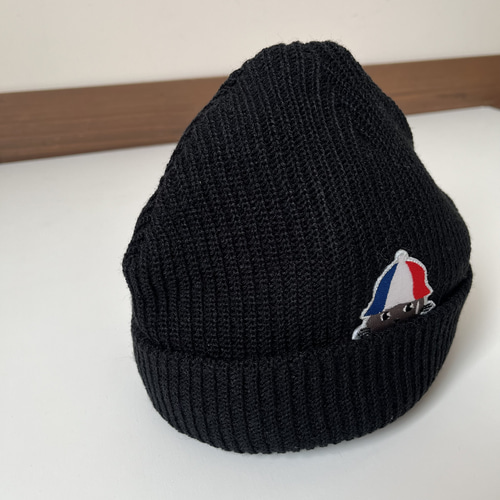 温泉や冬のお出かけに♨️ぬくもり感じる猫刺繍のあったかニット帽