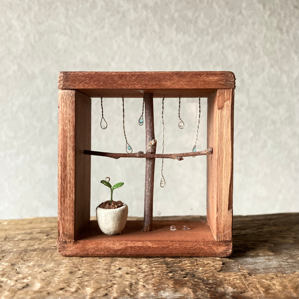 9941.bud 雨ふり窓辺 3枚目の画像