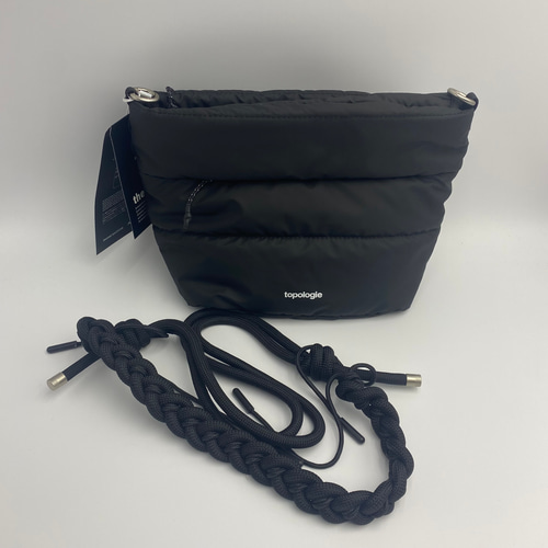 topologie べサス ショルダー ハンドバッグ　ストラップ付　ブラック topologie トポロジー べサス ショルダー ハンドバッグ ブラック