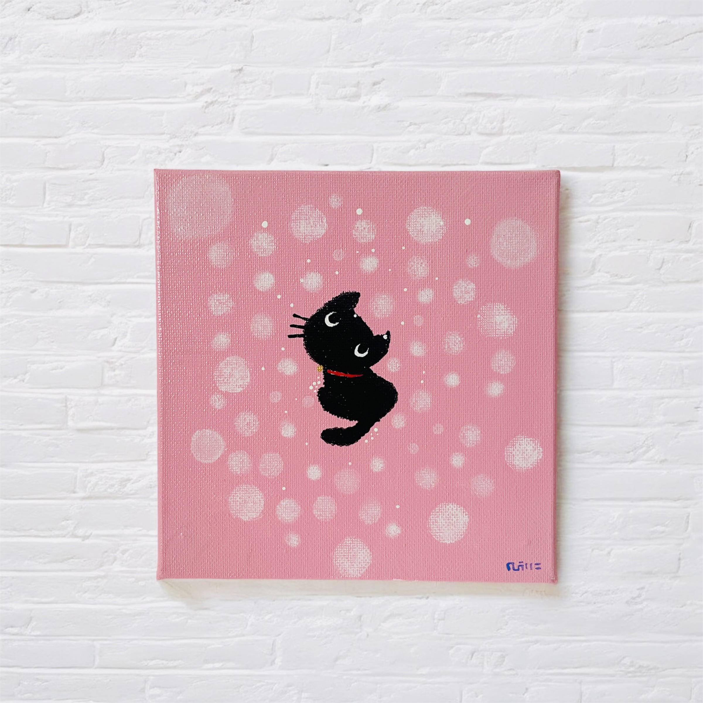 初めての雪にワクワクする猫のアートパネル　冬空を見上げる15×15cmペンキアート