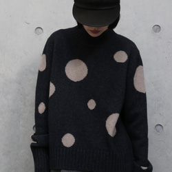 【至高の柔らかさ】ヤクダウン&ウール混紡 ドットニットプルオーバー　セーター　ダークグレー251132-2 4枚目の画像