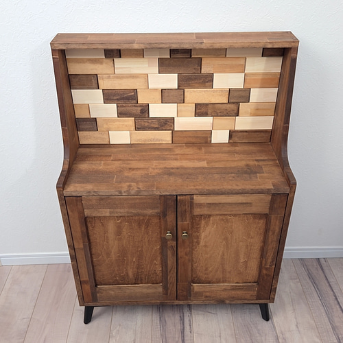 木のぬくもりを楽しむ＊北欧風コンソールキャビネット｜レンガデザイン