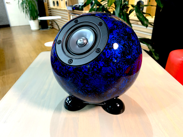 スマホに繋いで音楽再生 おしゃれな木製ブルートゥース球体スピーカー