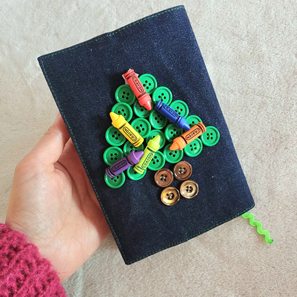 四季牛仔布書籍封面（平裝本尺寸），內含原創短篇小說 第8張的照片