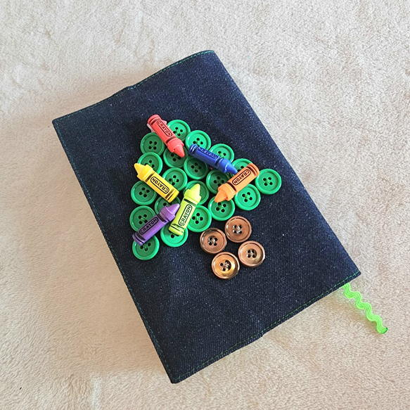 四季牛仔布書籍封面（平裝本尺寸），內含原創短篇小說 第9張的照片