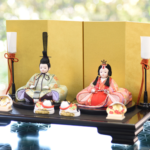雛飾り、ミニチュア雛人形、紅白梅、貝桶、屏風、雛道具 雛人形 【葵雛】 1点限り （紅白梅・貝桶・油灯・屏風付き） ひな人形