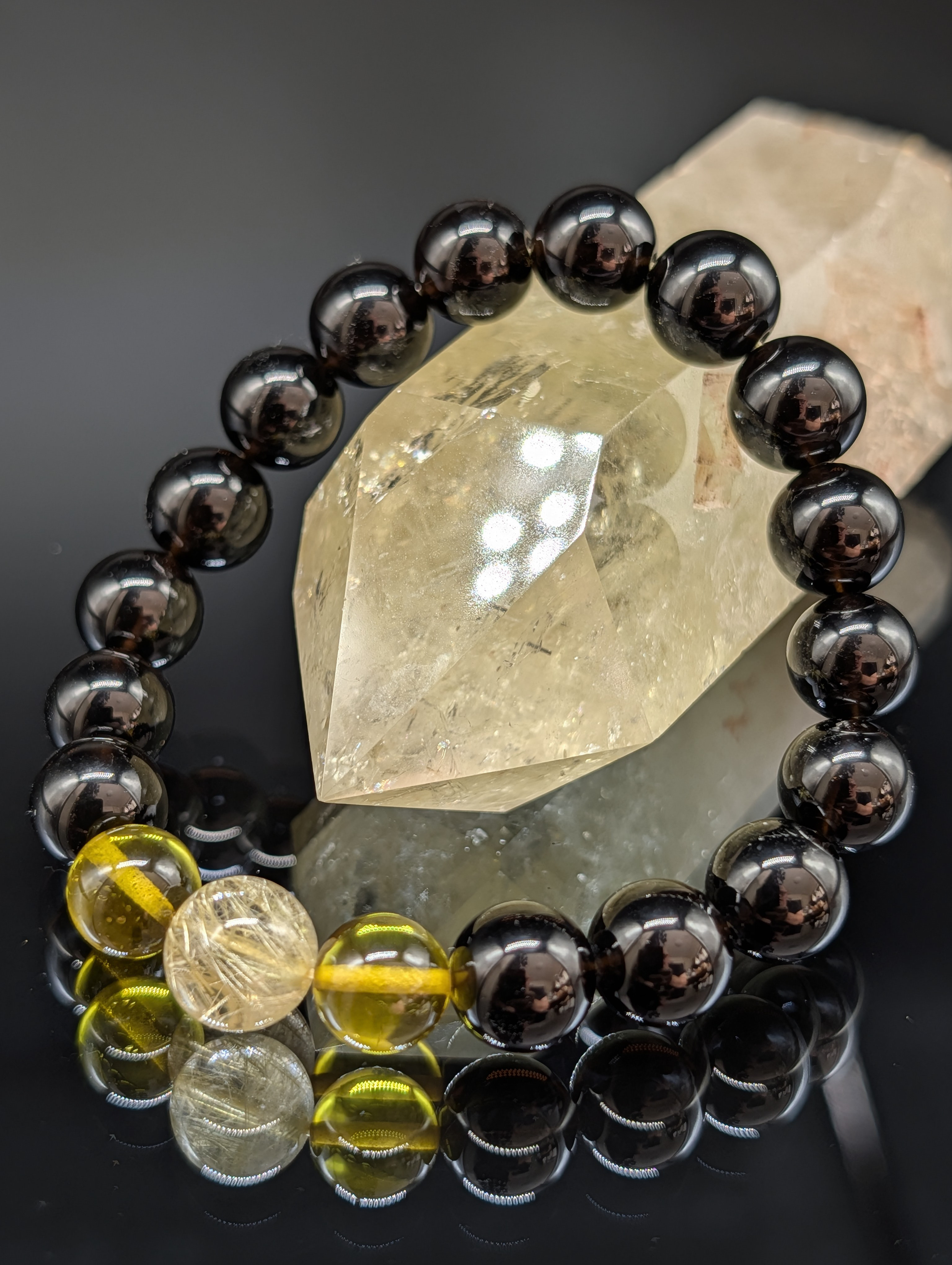 【最強金銭運・守護・健康】ゴールドルチルクォーツ・グリーンアンバー・モリオン・10mm・ブレスレット