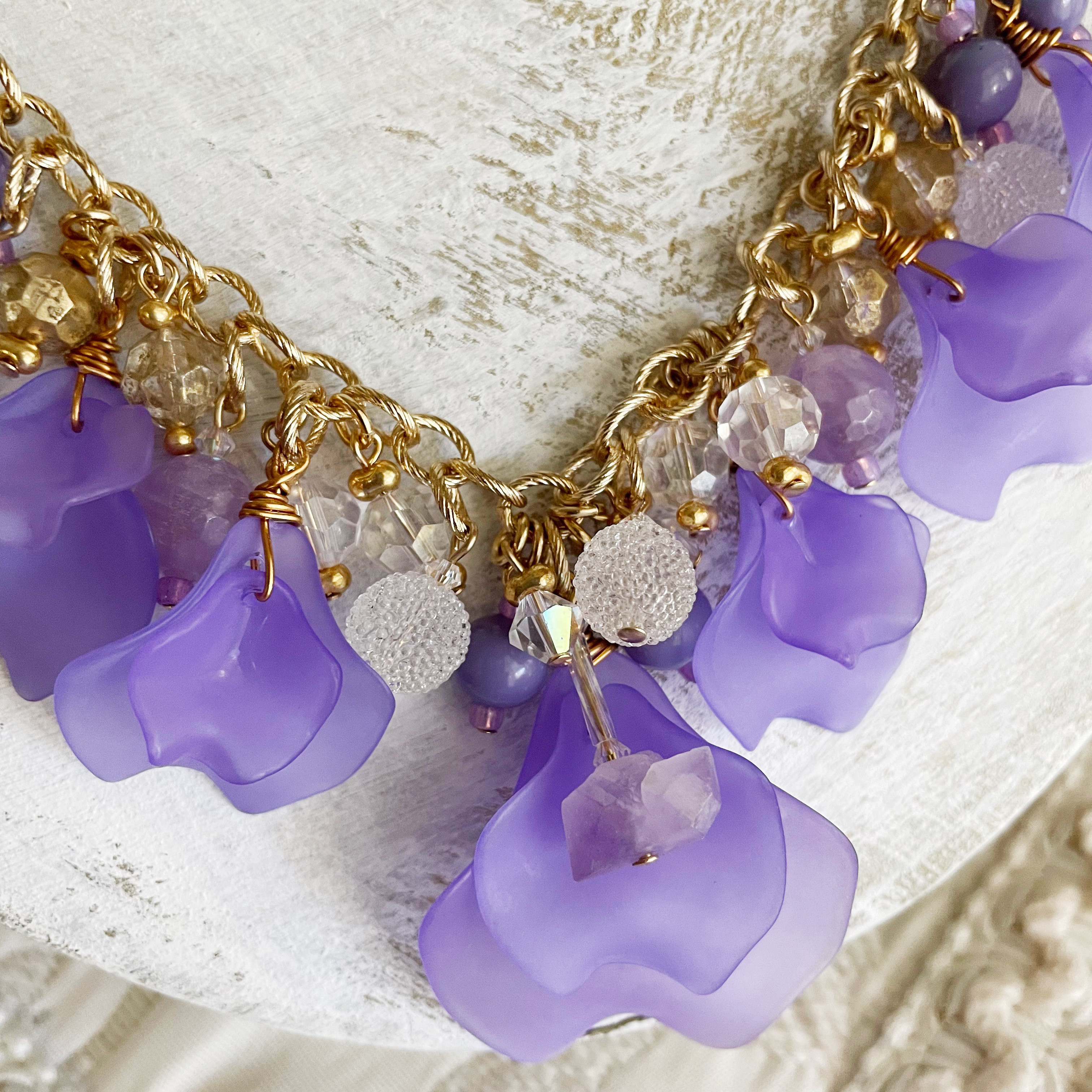新作2026 紫の女王✴︎花びらとアメジストのボリュームネックレス(チョーカーにも可能)