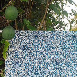 2枚組＞カフェカーテン花刺繍が美しいちょっとレトロな感覚