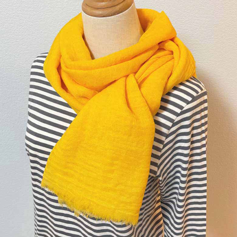 手染めウールストール マリーゴールド色