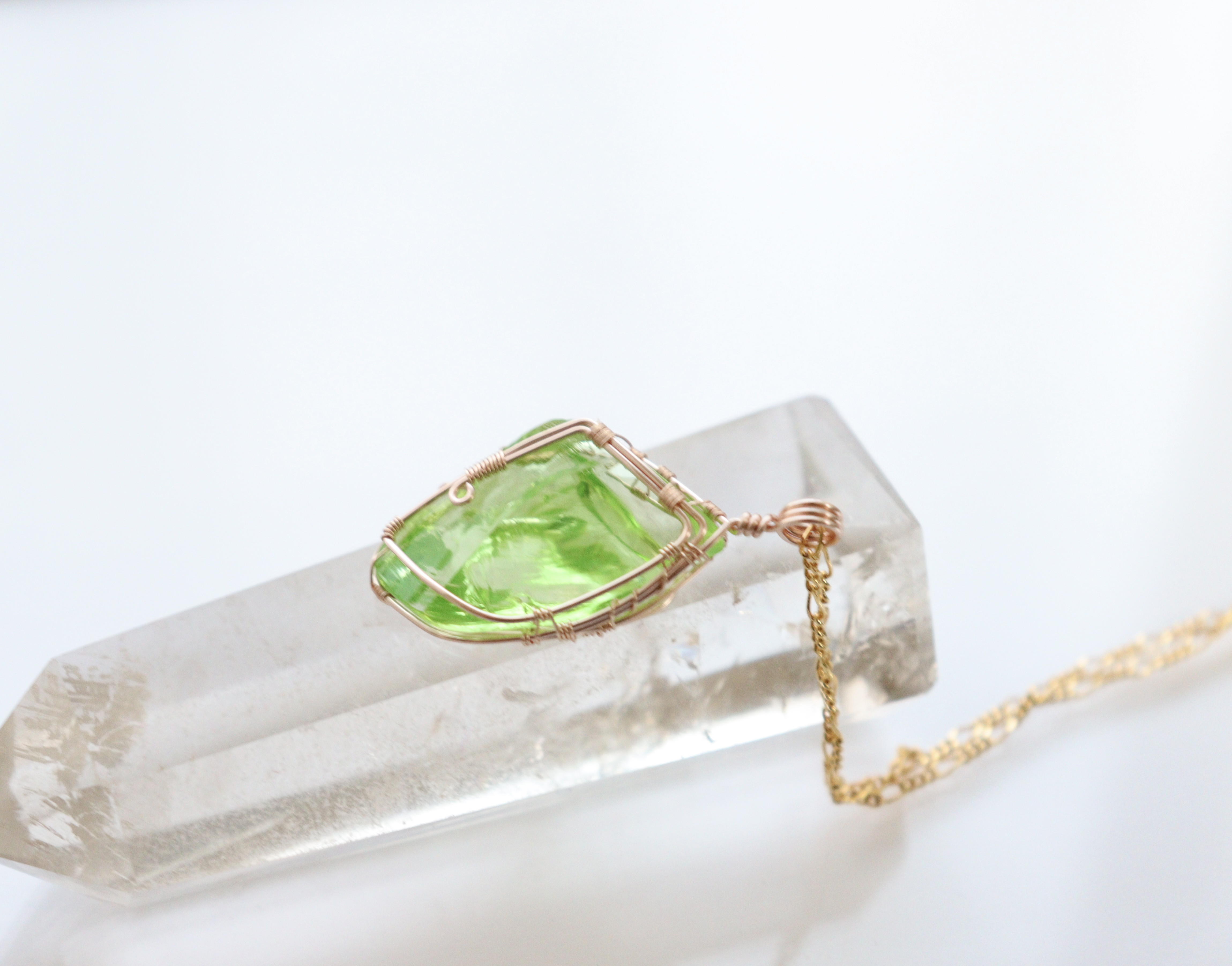 エターナルスプリング✧アンダラクリスタルのワイヤージュエリーネックレス︎︎⟡ペンダント︎︎⟡金属アレルギー対応316L