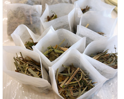 沖縄月桃×36種漢方】よもぎ蒸しパック 足湯・入浴剤 デトックス 冷え