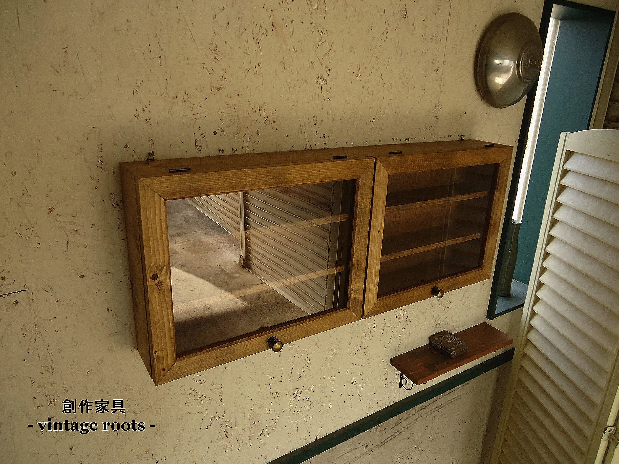 ［サイズオーダー可］-vintageroots-50壁掛けコレクションケース＜無垢材 オーダー家具 シェルフ >