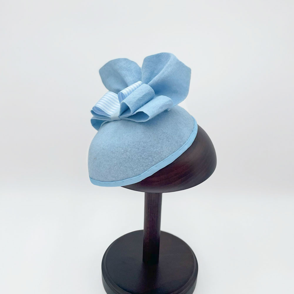 卒業式・謝恩会に｜水色のミニカクテルハット＊着物ヘアに映える個性的ヘアアクセサリー