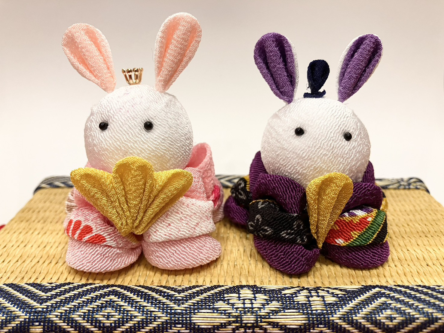 ひな祭りを彩る愛らしさ－華やかにつまみ細工のうさぎ雛