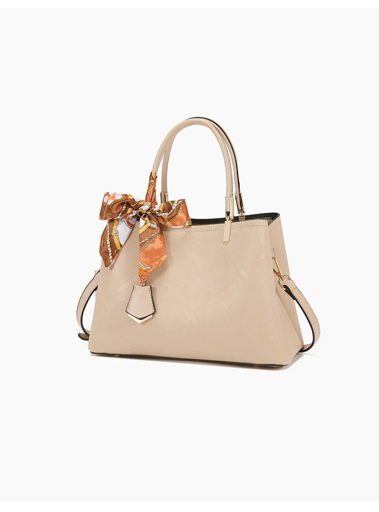 斜め掛けバッグ クーリエバッグ 肩掛 けカジュアル レディース パッチワーク ファー ボア 通勤 ミニトート キャメル